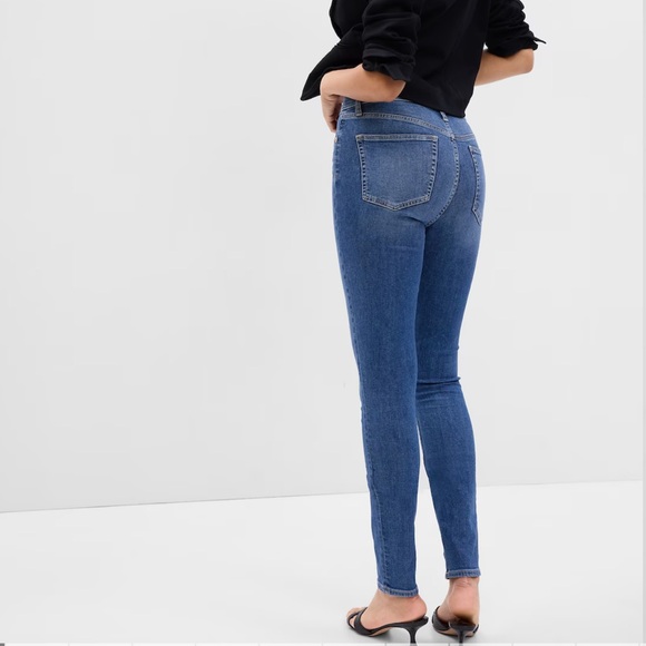 GAP | High Rise True Skinny Jeans in Medium Indigo - Picture 2 of 7